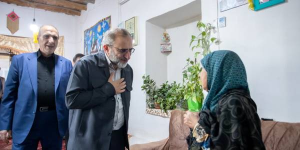 استاندار: فرصت خدمتگزاری مسئولین به مدد جانفشانی شهدا است