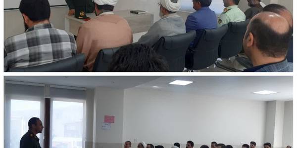 جلسه جهاد تبیین در بیمارستان والفجر شهر تفرش به همراه قرائت زیارت عاشورا برگزار گردید.