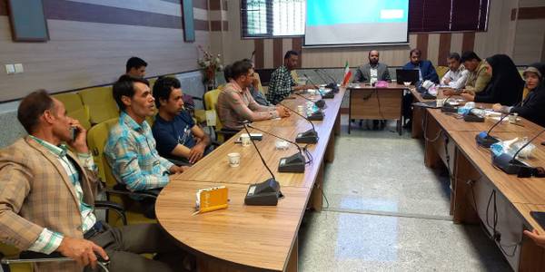 برگزاری کارگاه آموزشی با عنوان دوره های مشارکتی ویژه دهیاران بخش قره کهریز شهرستان شازند