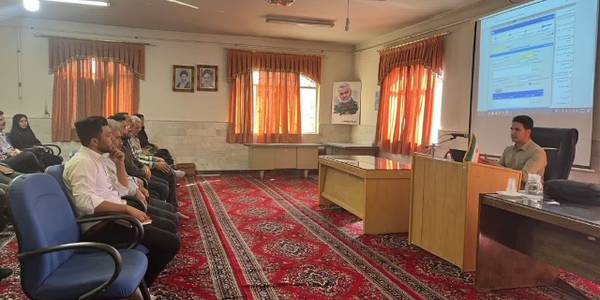 برگزاری کارگاه آموزشی با عنوان آشنایی با سامانه ستاد ویژه دهیاران بخش نوبران شهرستان ساوه