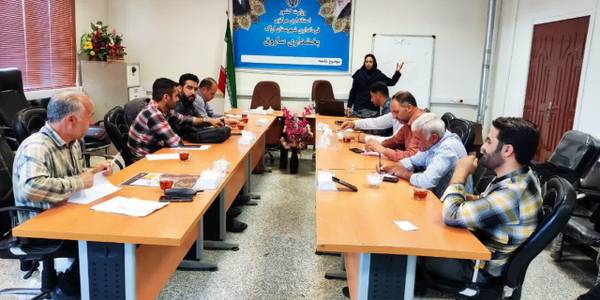 برگزاری کارگاه آموزشی با عنوان آیین نگارش و مکاتبات اداری ویژه دهیاران بخش ساروق شهرستان اراک