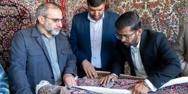 تأکید استاندار مرکزی بر ثبت جهانی فرش جیریا- هنر فرشبافی یکی از مؤلفه‌های هویتی استان مرکزی است