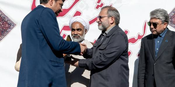 ⭕️تأکید استاندار مرکزی بر ثبت جهانی فرش جیریا- هنر فرشبافی یکی از مؤلفه‌های هویتی استان مرکزی است