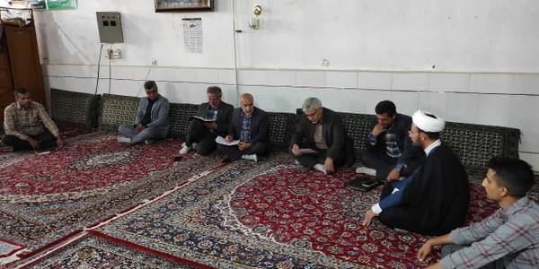 جلسه بررسی مسائل و مشکلات محله پائین بند خمین برگزار شد