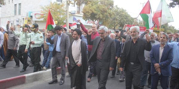 راهپیمایی حمایت از غزه و همبستگی با مبارزان فلسطین در خمین برگزار شد