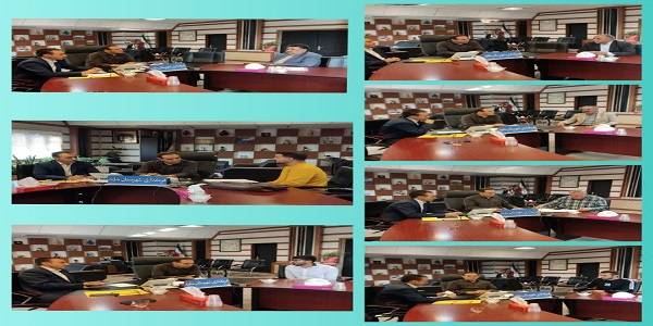 دیدار چهره به چهره سرپرست فرمانداری با مردم در دوشنبه های مردمی