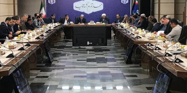 حضور سرپرست فرمانداری شهرستان محلات به اتفاق تعدادی از تولیدکنندگان و مدیران صنایع در وزارت صمت