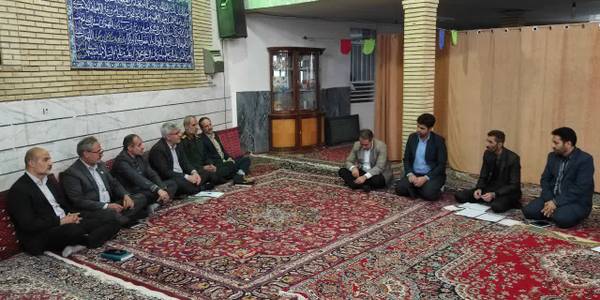 جلسه بررسی مسائل و مشکلات محله احمد آباد خمین برگزا ر شد