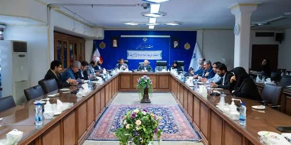 ⭕️اخذ ۲ ضامن برای پرداخت تسهیلات فرزندآوری قابل پذیرش نیست

▫️استاندار مرکزی در کمیته اقتصادی ستاد حمایت از خانواده و جوانی جمعیت استان گفت:

🔸اخذ ۲ ضامن برای وام فرزندآوری جایز نیست و قانون جوانی جمعیت با صراحت بر پرداخت این تسهیلات با یک ضامن تأکید می‌کند.

🔸سرپرستی هر بانک در استان یک نفر را با اختیار تام در حوزه تسهیلات جوانی جمعیت معرفی کند تا با تشکیل شبکه رابطین، مسائل این بخش پیگیری شود.