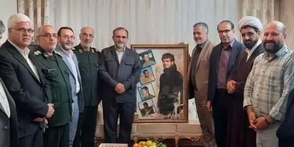 دیدار استاندار مرکزی با خانواده سردار شهید «عبدالله خسروی»
