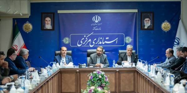 مردم در همه صحنه‌ها از مسئولین جلوتر هستند- هر برگ رأی تیری به قلب دشمن است