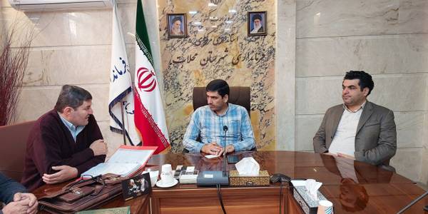 دیدار جمعی از مدیران و بازرسین اتاق اصناف کشاورزی شهرستان محلات با سرپرست فرمانداری شهرستان
