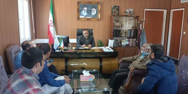 نشست اعضای هیات مدیره شرکت تاکسیرانی شهر تفرش با فرماندار