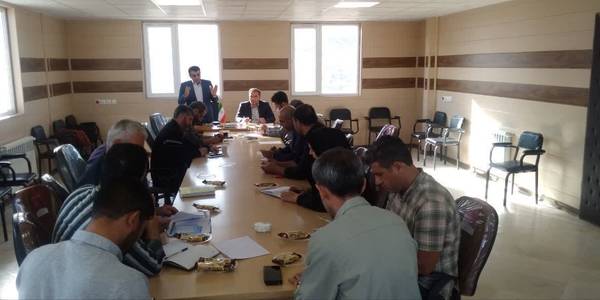 برگزاری کارگاه آموزشی با عنوان آیین نگارش و مکاتبات اداری ویژه دهیاران بخش خرقان شهرستان زرندیه