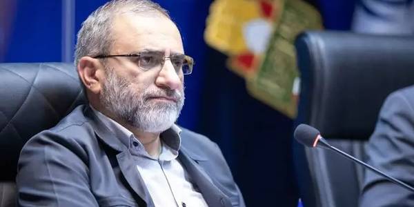 فعالیت‌های حوزه دفاع مقدس نباید معطل کمبود اعتبارات بماند