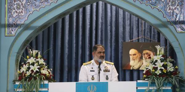 دشمن بخواهد در داخل فتنه‌گری کند هزاران کیلومتر دورتر پاسخ خواهیم داد