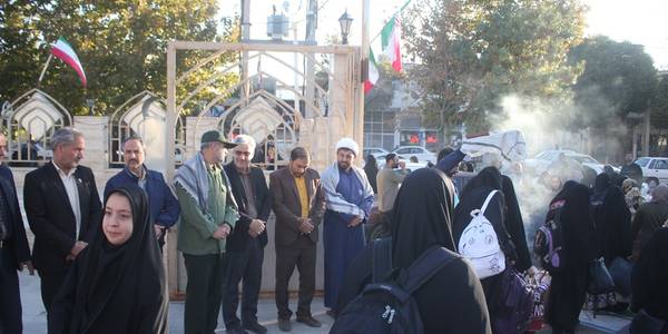 آئین بدرقه کاروان راهیان نور دانش آموزی شهرستان خمین برگزار شد