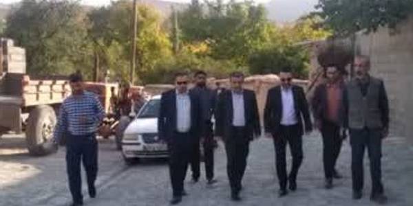 بازدید فرماندار و مدیر کل فناوری و ارتباطات استان از روستاهای بخش خرقان