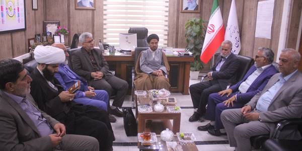 نشست اعضای جمعیت حامیان انقلاب شهرستان با فرماندار و امام جمعه خمین برگزار شد