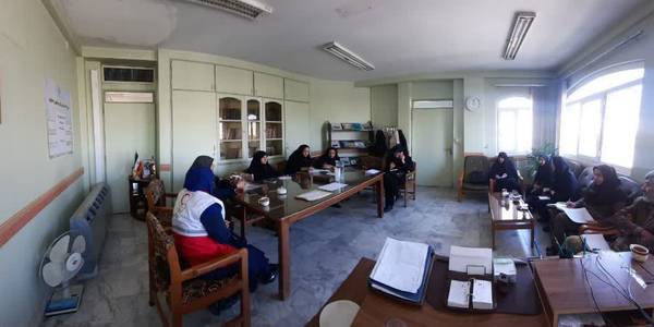 نشست هماهنگی اجرای طرح توانمندسازی زنان روستایی و عشایری، کارگروه استانی طرح زنان کارآمد روستای سرآمد با حضور مفتح زاده مدیر کل دفتر امور بانوان و خانواده‌ استانداری  ونمایندگان جهاد کشاورزی استان ،  جهاد دانشگاهی،  اداره تعاون ،کار و تامین اجتماعی ، مرکز بهداشت،  هلال احمر استان و  جهاد کشاورزی شهرستان کمیجان در  محل سازمان جهاد  کشاورزی  برگزار گردید .
اجرای بهینه طرح با همکاری دستگاه های اجرایی مرتبط ،پیشنهاد برگزاری همایش گفتمان و تبادل تجربیات بین زنان کارآفرین روستایی از جمله موارد مطرح شده در این نشست بود .

 ۲۱ آبان ۱۴۰۲