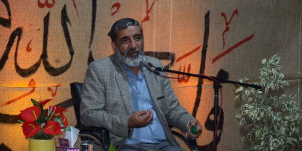 عضو شورای مرکزی قرارگاه عمار گفت: فتحی در بیت‌المقدس روی خواهد داد که بدنبال آن شاهد اقامه نماز در بیت‌المقدس خواهیم بود و صدای مجاهدین حامی جمهوری اسلامی ایران به تمام جهانیان خواهد رسید.