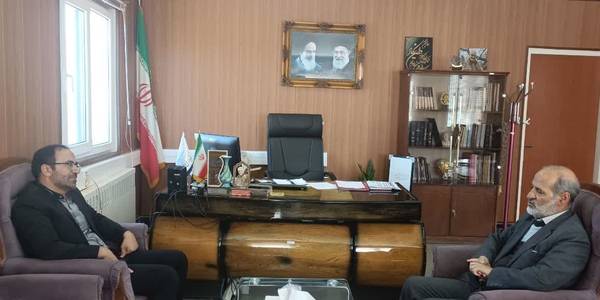 دیدار دبیر هیات نظارت شهرستان با فرماندار