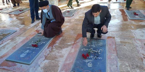 گلباران قبور مطهر شهدای روستاهای ورین و طایقان