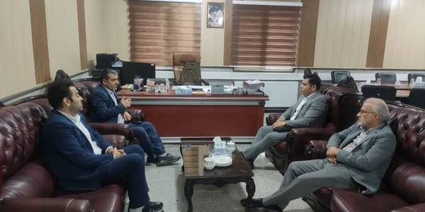 دیدار مدیر شعب بانک توسعه تعاون با فرماندار