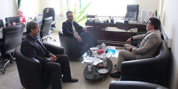 نشست با مدیرکل ثبت احوال استان.