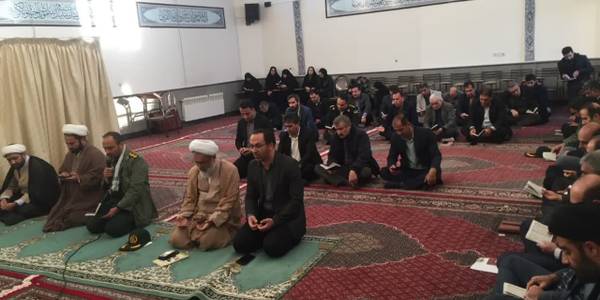 جلسه شورای اداری شهرستان به ریاست دکتر اتابکی فرماندار و با حضور دکتر اجرایی امام جمعه شهرستان و مدیران ادارات با قرائت زیارت عاشورا، جلسه اخلاق مدیران و سخنرانی فرمانده ناحیه مقاومت بسیج تفرش و ارائه گزارش اقدامات بسیج در سال گذشته به مناسبت گرامیداشت هفته بسیج در فرمانداری شهرستان تفرش برگزار شد.