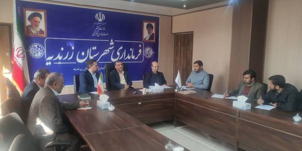 دیدار رئیس و دبیر هیات بازرسی انتخابات استان با فرماندار شهرستان زرندیه در مورخ 23-08-1402