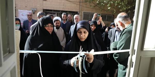 آئین افتتاح مرکز مردمی نفس در دانشکده علوم پزشکی ساوه