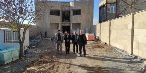 معاون اجتماعی و پیشگیری از وقوع جرم دادگستری استان از خانه مهر خانواده دادگستری خمین بازدید کرد