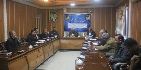 جلسه رسیدگی به مشکلات زیر ساختی منطقه باباکای خمین برگزار شد