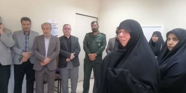 مرکز مردمی نفس (نجات فرزندان از سقط )شهرستان زرندیه با حضور مفتح زاده مدیر کل دفتر امور بانوان و خانواده استانداری و  جمعی ازمسئولین استانی و شهرستان برگزار گردید.
سه شنبه ۶آذر