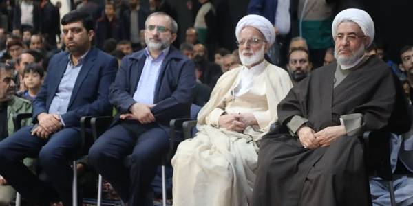 🔵برنامه بزرگ تلویزیونی محفل به میزبانی اراکی ها با حضور چهره های بین المللی قرآنی، هم اکنون در مصلی بیت المقدس شهر اراک در حال برگزاری می باشد