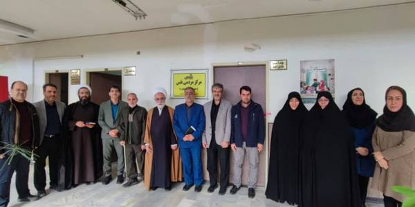 مرکز نفس (نجات فرزندان سقط )شهرستان دلیجان با حضور مفتح زاده مدیرکل دفتر بانوان استانداری و اعضای ستاد مردمی حمایت از خانواده وجوانی جمعیت ومسئولین شهرستانی در راستای قانون حمایت از خانواده وجوانی جمعیت  در محل  مرکز شبکه بهداشت این شهرستان  افتتاح گردید . 
سه شنبه ۱۴ آذر