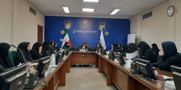 جلسه شورای هماهنگی زنان در دفاع مقدس به ریاست مفتح زاده مدیر کل امور بانوان  وخانواده با دستور کار هماهنگی برگزاری همایش اسوه های صبر و مقاومت با حضور اعضا در محل استانداری تشکیل گردید .
چهارشنبه ۱۵ آذر ۱۴۰۲