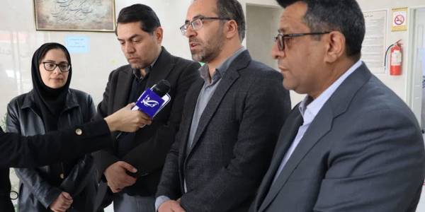 فرماندار شهرستان تفرش: حضور هیئت رئیسه دانشگاه علوم پزشکی اراک در شهرستان های استان مرکزی قابل تقدیر است.