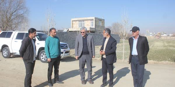 فرماندار از تعدادی از روستا های بخش مرکزی شهرستان خمین بازدید کرد