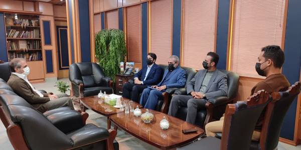 دیدار  فتاحی، مدیر کل دامپزشکی  استان مرکزی به همراه رییس این اداره در ساوه با مهدی الیاسی معاون استاندار و فرماندار ویژه شهرستان ساوه