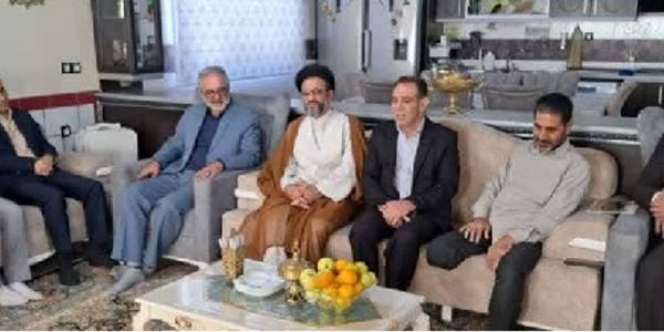 تقدیر از همسر جانباز 70 درصد