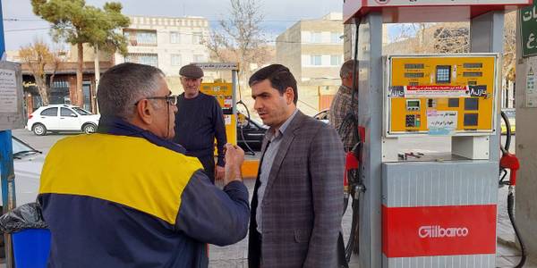 بررسی میدانی سرپرست فرمانداری شهرستان محلات از جایگاه های سوخت