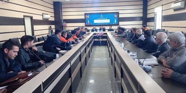 جلسه بررسی مشکلات شهرستان با حضور آصفری نماینده مردم اراک ، خنداب و کمیجان در مجلس شورای اسلامی