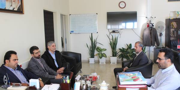 نشست با مدیرعامل شرکت اکسیر پویان.