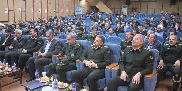 آئین معارفه فرمانده انتظامی جدید شهرستان خمین برگزار شد