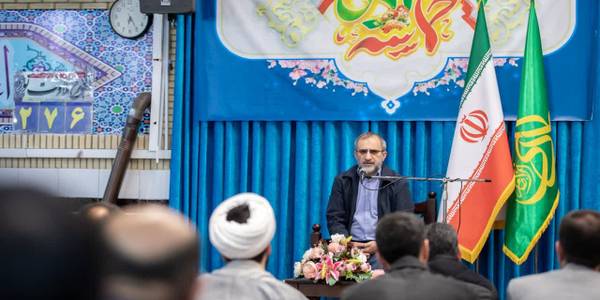 پیام حماسه ۹ دی بصیرت‌افزایی است- انتخابات عامل حضور پُرقدرت در عرصه جهانی