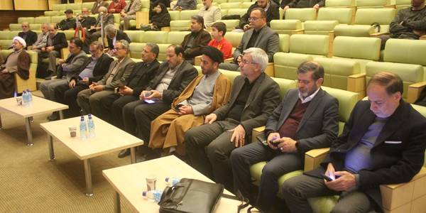 همایش شعر "باده عشق" در شهرستان خمین برگزار شد