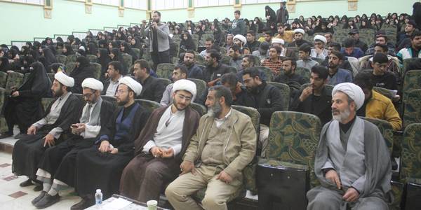 اولین کارگاه تخصصی روش های تربیتی در شهرستان خمین برگزار شد