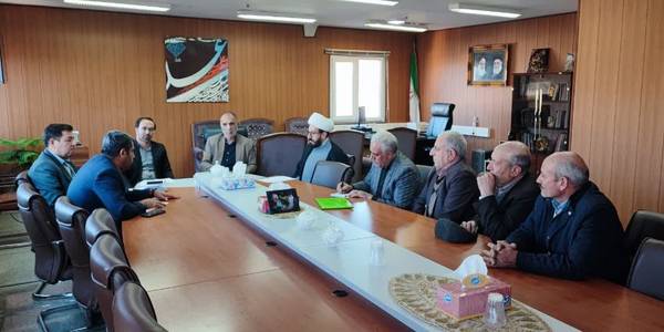 بررسی مسائل و مشکلات روستای شاهواروق